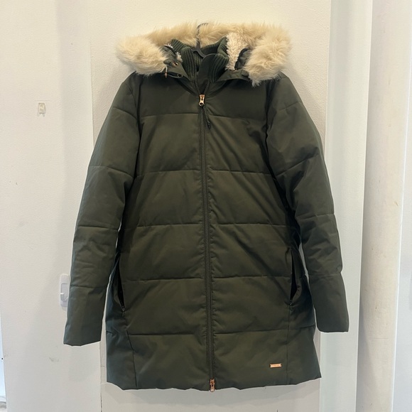 Sweaty Betty Olive Green Puffer Coat size small - Picture 5 of 9